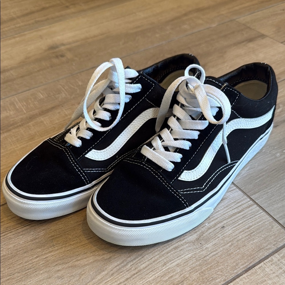 Vans Black Old Skool, women's 7.5